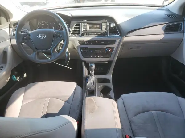 5NPE24AF5HH517562 2017 HYUNDAI SONATA - Image 8