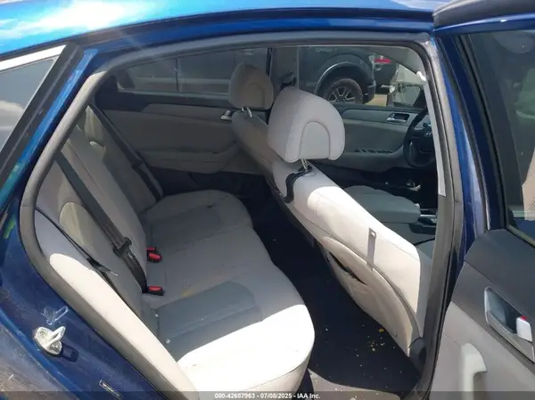 5NPE24AF5HH517593 2017 HYUNDAI SONATA - Image 8