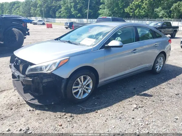 5NPE24AF5HH519053 2017 HYUNDAI SONATA - Image 2