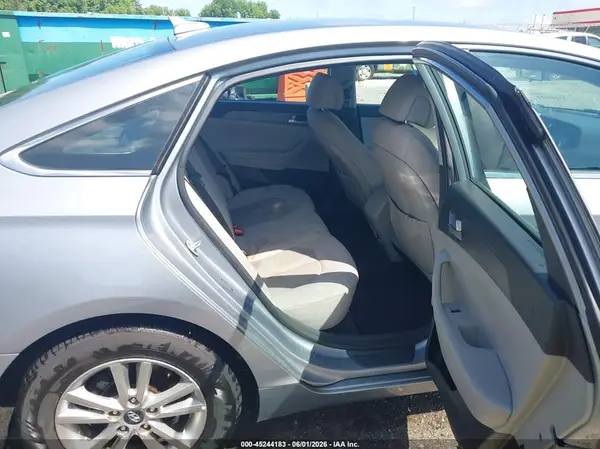 5NPE24AF5HH519053 2017 HYUNDAI SONATA - Image 8