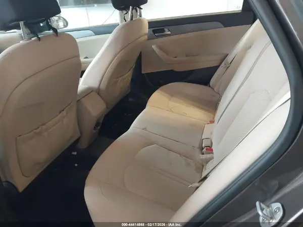 5NPE24AF5HH520185 2017 HYUNDAI SONATA - Image 8