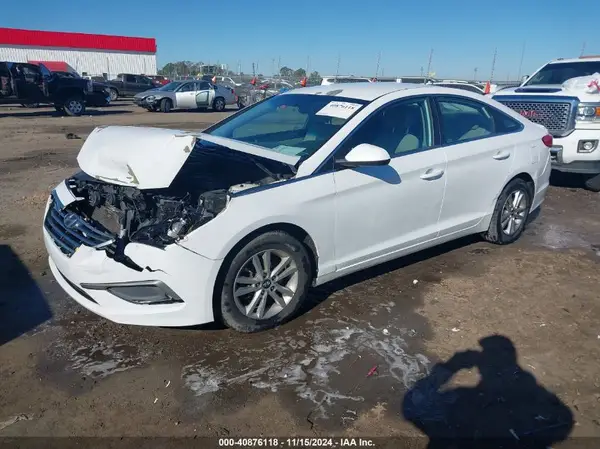 5NPE24AF5HH522812 2017 HYUNDAI SONATA - Image 2