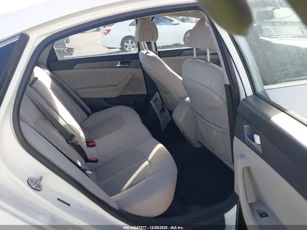 5NPE24AF5HH523412 2017 HYUNDAI SONATA - Image 8