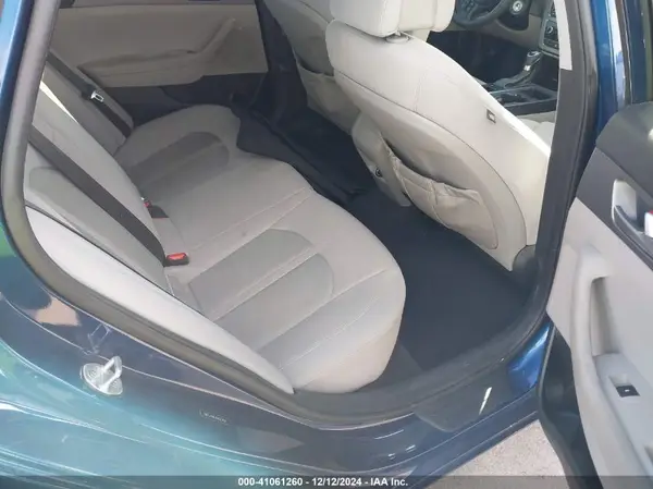 5NPE24AF5HH523457 2017 HYUNDAI SONATA - Image 8
