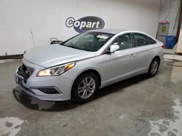 5NPE24AF5HH523894 2017 HYUNDAI SONATA - Image 1