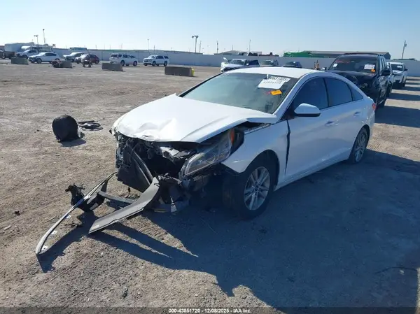 5NPE24AF5HH524253 2017 HYUNDAI SONATA - Image 2