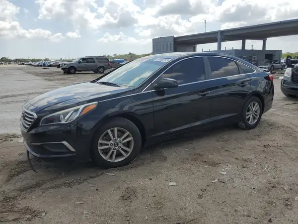 5NPE24AF5HH525211 2017 HYUNDAI SONATA - Image 1