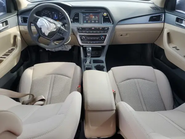 5NPE24AF5HH525273 2017 HYUNDAI SONATA - Image 8