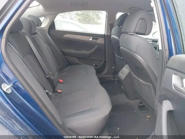 5NPE24AF5HH528240 2017 HYUNDAI SONATA - Image 8
