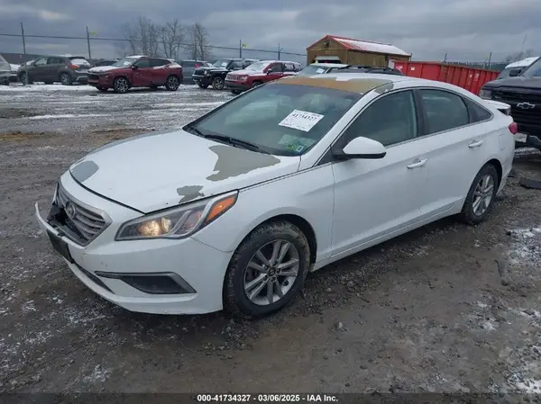 5NPE24AF5HH529517 2017 HYUNDAI SONATA - Image 2