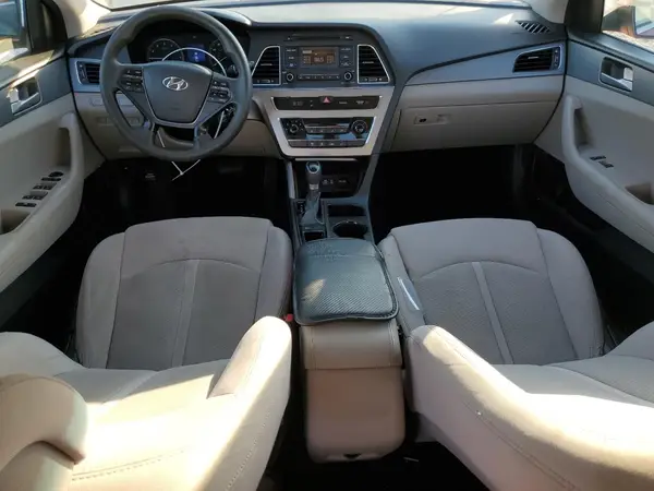 5NPE24AF5HH532207 2017 HYUNDAI SONATA - Image 8