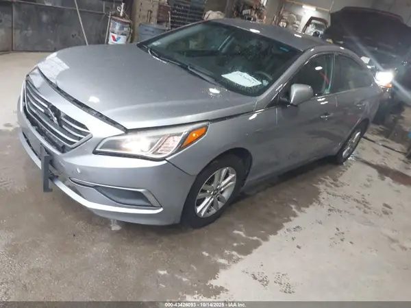 5NPE24AF5HH533597 2017 HYUNDAI SONATA - Image 2