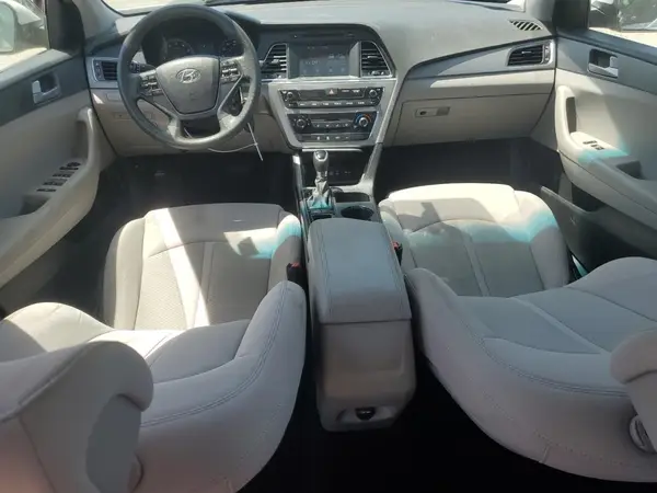 5NPE24AF5HH535947 2017 HYUNDAI SONATA - Image 8