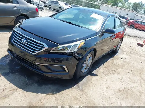 5NPE24AF5HH536418 2017 HYUNDAI SONATA - Image 2