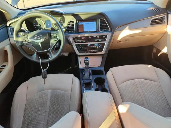 5NPE24AF5HH537617 2017 HYUNDAI SONATA - Image 8