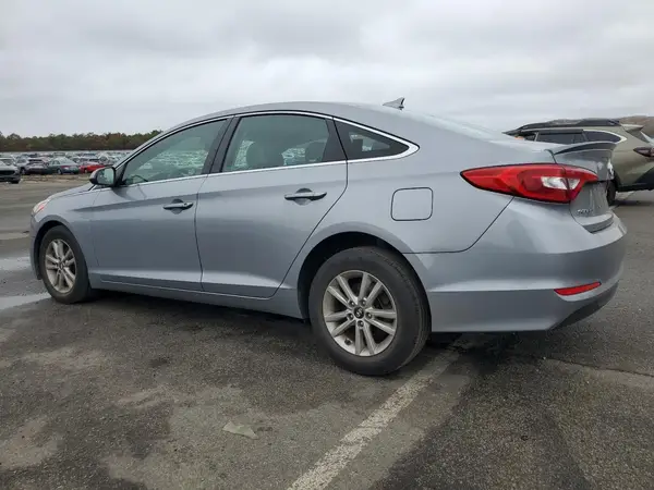 5NPE24AF5HH541912 2017 HYUNDAI SONATA - Image 2