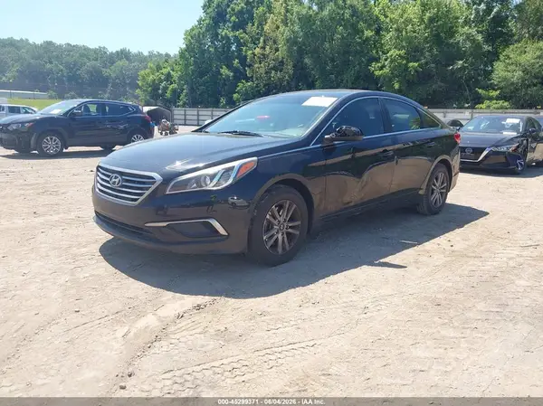 5NPE24AF5HH543563 2017 HYUNDAI SONATA - Image 2