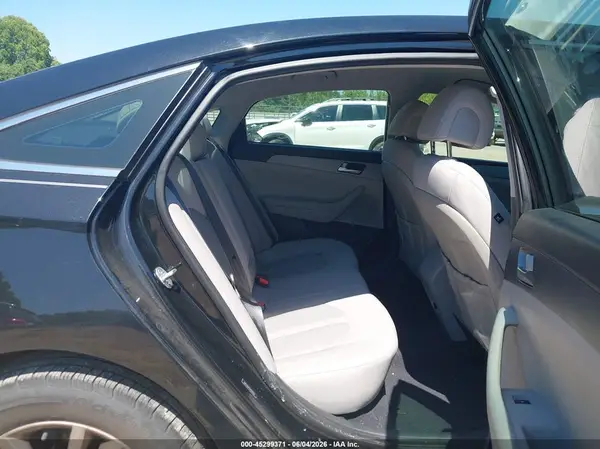 5NPE24AF5HH543563 2017 HYUNDAI SONATA - Image 8