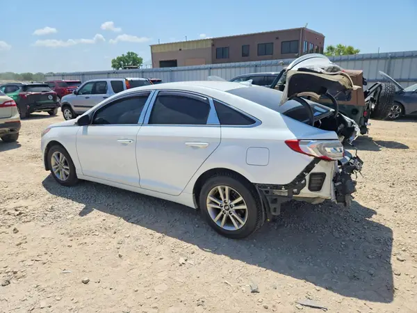5NPE24AF5HH548102 2017 HYUNDAI SONATA - Image 2