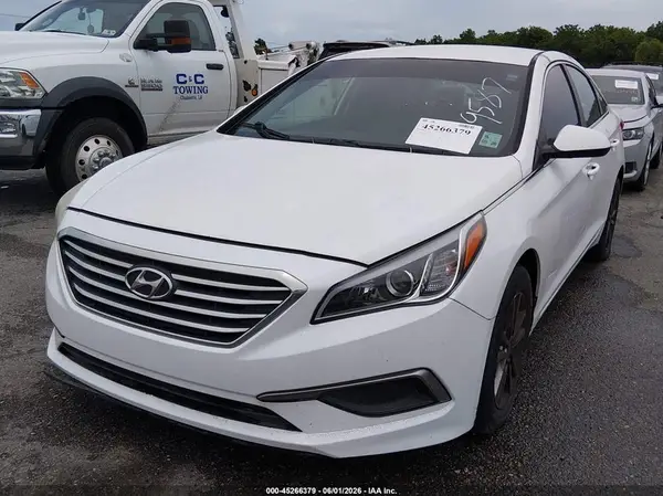 5NPE24AF5HH549587 2017 HYUNDAI SONATA - Image 2