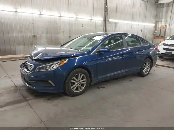 5NPE24AF5HH551579 2017 HYUNDAI SONATA - Image 2