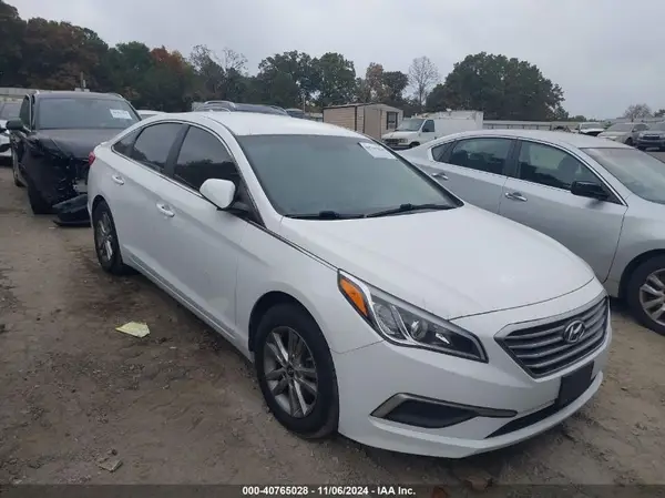 5NPE24AF5HH552893 2017 HYUNDAI SONATA - Image 1