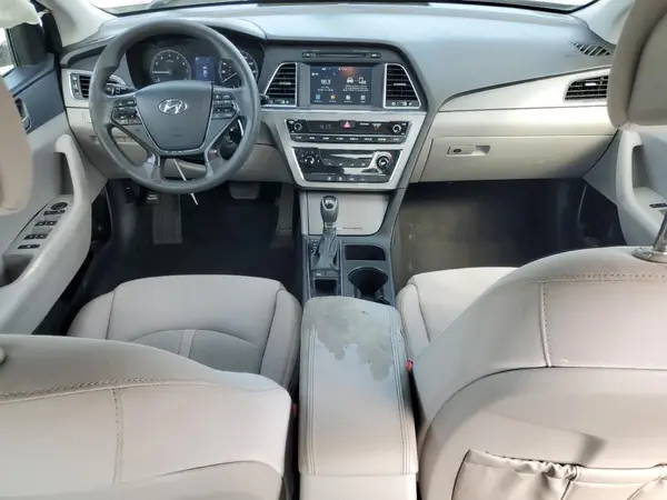 5NPE24AF5HH554711 2017 HYUNDAI SONATA - Image 8