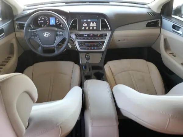 5NPE24AF5HH555129 2017 HYUNDAI SONATA - Image 8