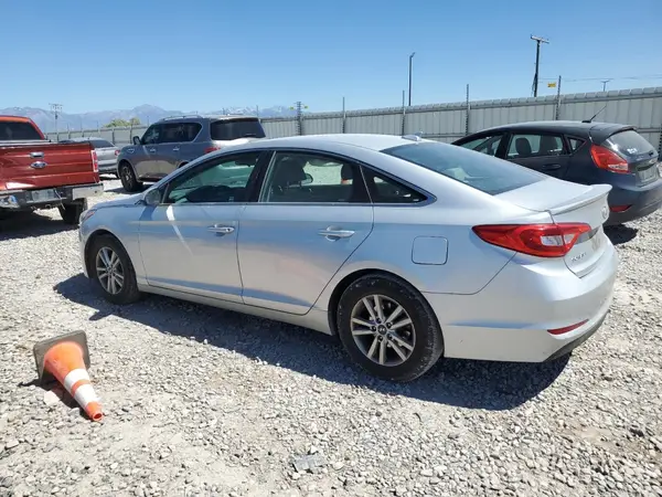 5NPE24AF5HH556426 2017 HYUNDAI SONATA - Image 2
