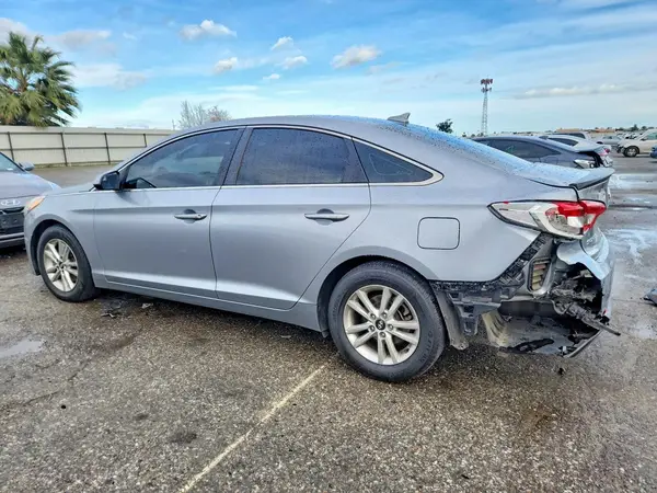 5NPE24AF5HH558662 2017 HYUNDAI SONATA - Image 2