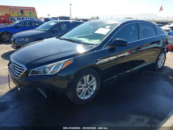 5NPE24AF5HH558970 2017 HYUNDAI SONATA - Image 2