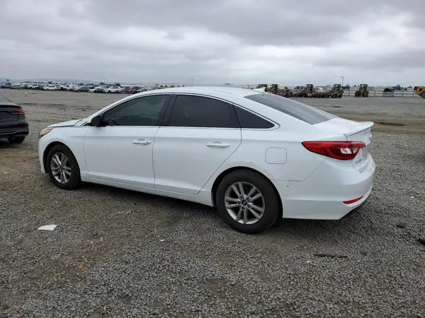 5NPE24AF5HH559570 2017 HYUNDAI SONATA - Image 2