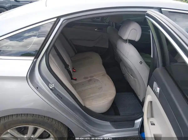5NPE24AF5HH560735 2017 HYUNDAI SONATA - Image 8