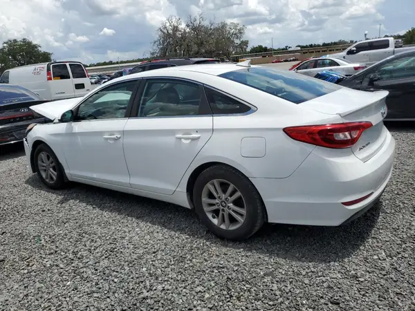 5NPE24AF5HH562078 2017 HYUNDAI SONATA - Image 2