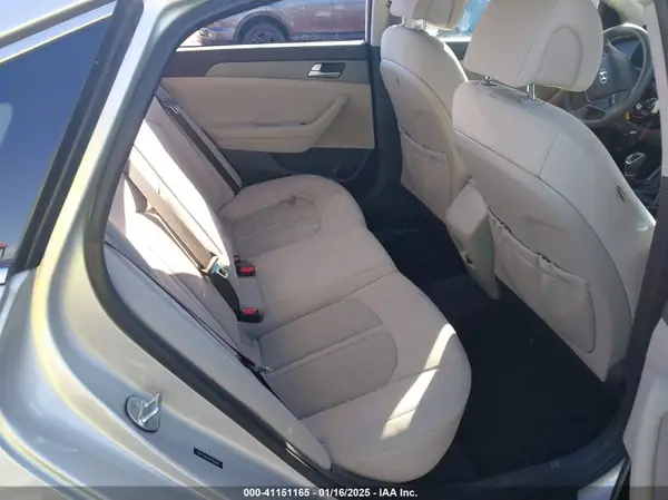 5NPE24AF5HH563084 2017 HYUNDAI SONATA - Image 8