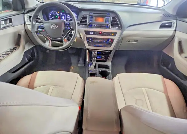 5NPE24AF5HH564526 2017 HYUNDAI SONATA - Image 8