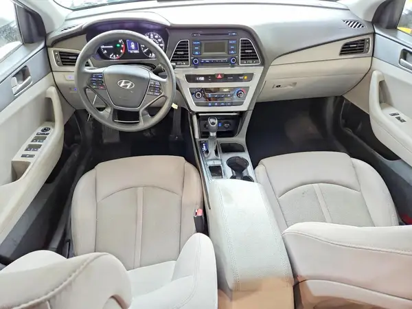 5NPE24AF5HH564753 2017 HYUNDAI SONATA - Image 8