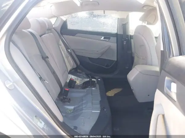 5NPE24AF5HH564820 2017 HYUNDAI SONATA - Image 8
