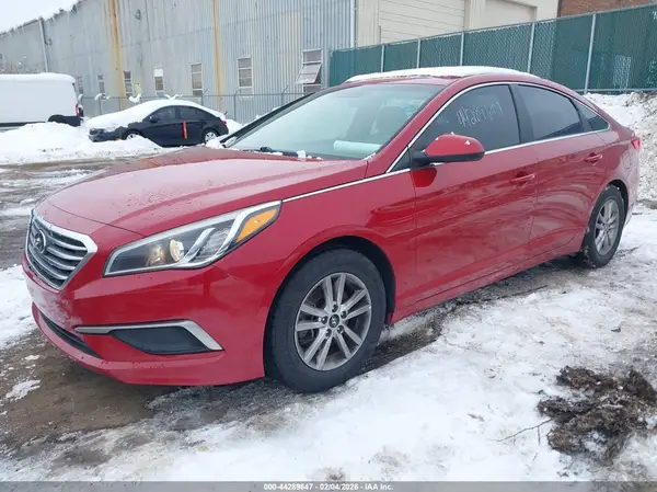 5NPE24AF5HH565398 2017 HYUNDAI SONATA - Image 2