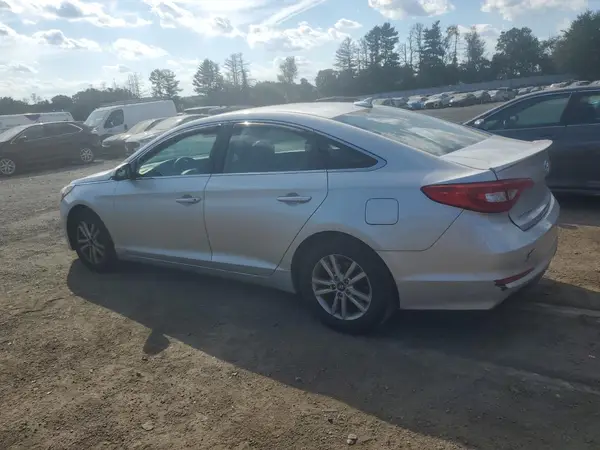 5NPE24AF5HH565658 2017 HYUNDAI SONATA - Image 2