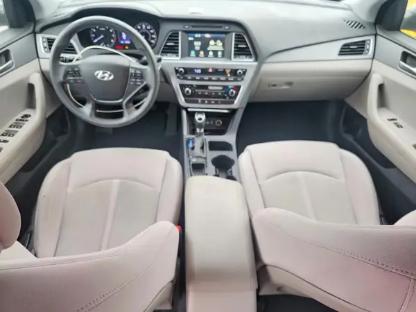 5NPE24AF5HH565739 2017 HYUNDAI SONATA - Image 8