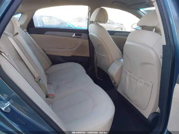 5NPE24AF5HH565952 2017 HYUNDAI SONATA - Image 8