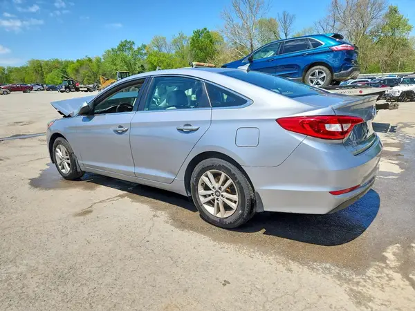 5NPE24AF5HH566857 2017 HYUNDAI SONATA - Image 2