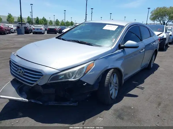 5NPE24AF5HH567443 2017 HYUNDAI SONATA - Image 2