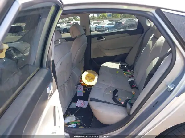 5NPE24AF5HH567443 2017 HYUNDAI SONATA - Image 8