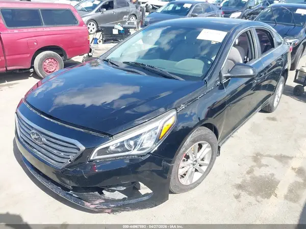 5NPE24AF5HH569662 2017 HYUNDAI SONATA - Image 2