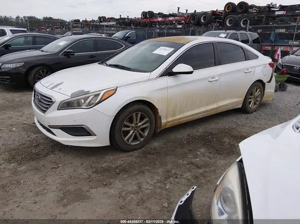 5NPE24AF5HH570665 2017 HYUNDAI SONATA - Image 2