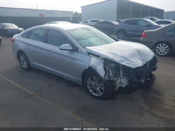 5NPE24AF5HH571718 2017 HYUNDAI SONATA - Image 1