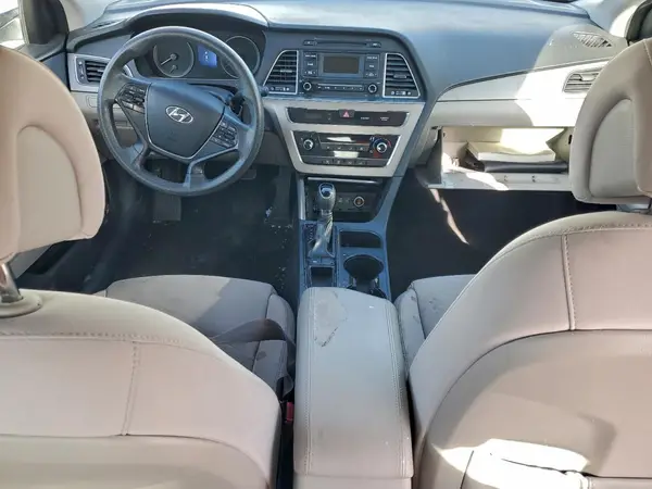 5NPE24AF5HH572643 2017 HYUNDAI SONATA - Image 8