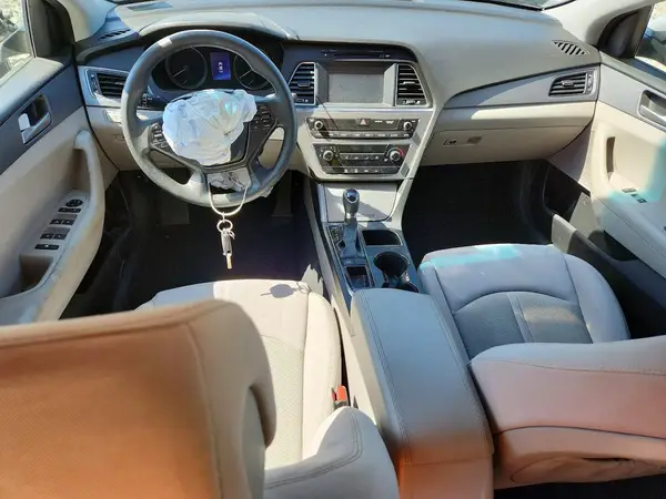 5NPE24AF5HH572819 2017 HYUNDAI SONATA - Image 8